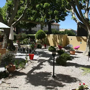 La Table De Magali Couette-café Sablet